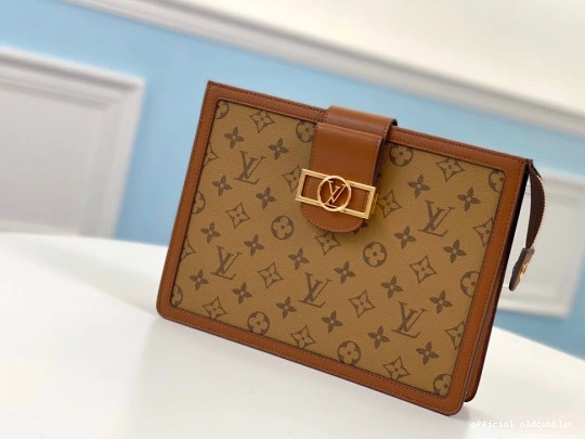 Official oldcobbler CHANELUTCH LOUIS VUITTON 0711